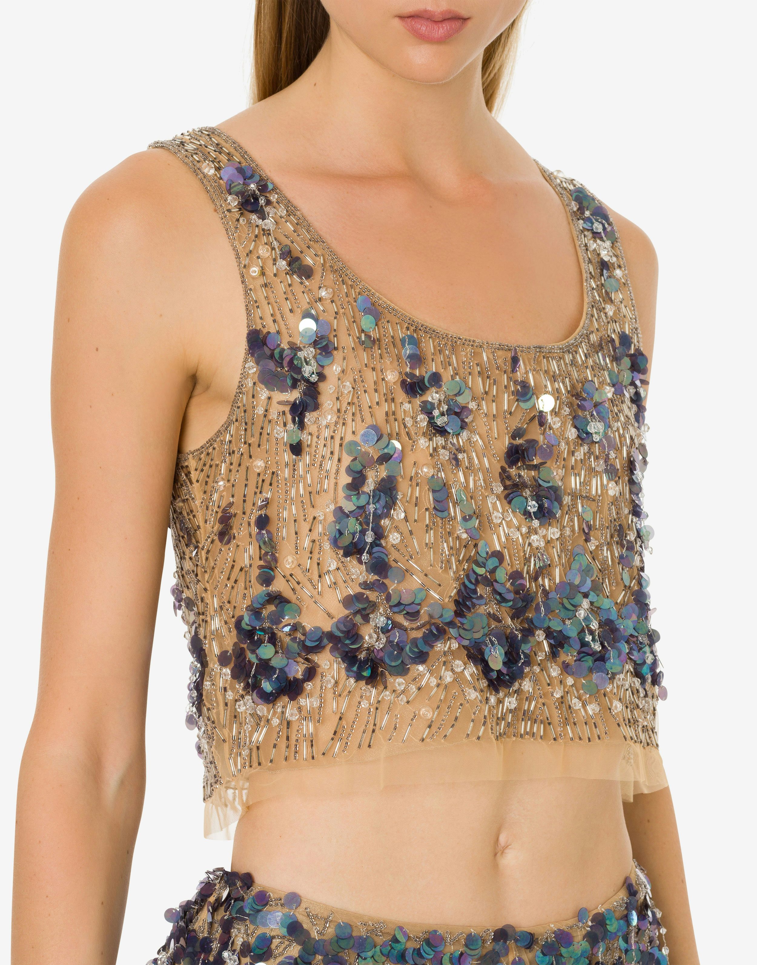 Crop top with sequins and beads 4